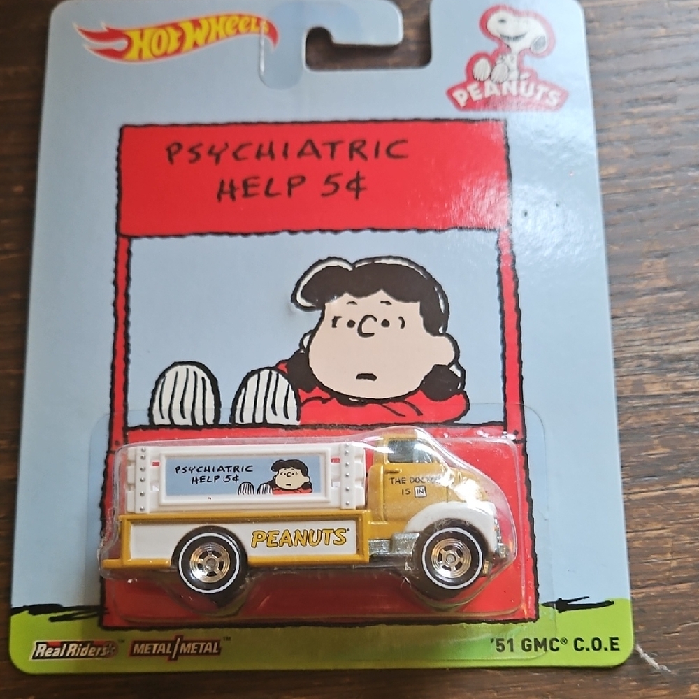 Peanuts Hot Wheels Collection - Colorful Die-Cast Cars